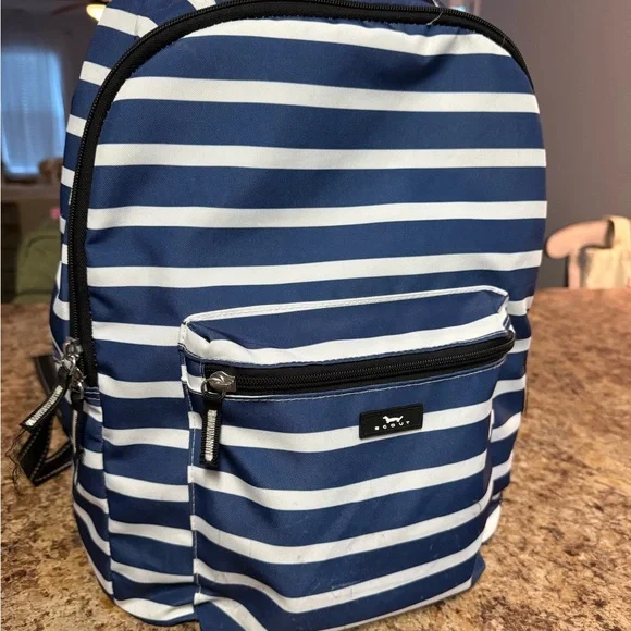 Scout backpack - Picture 1 of 3